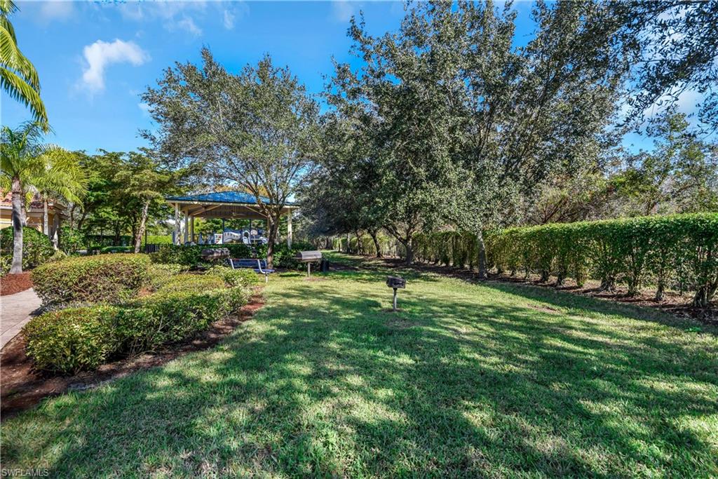 COLONNADE AT FORUM - Residential