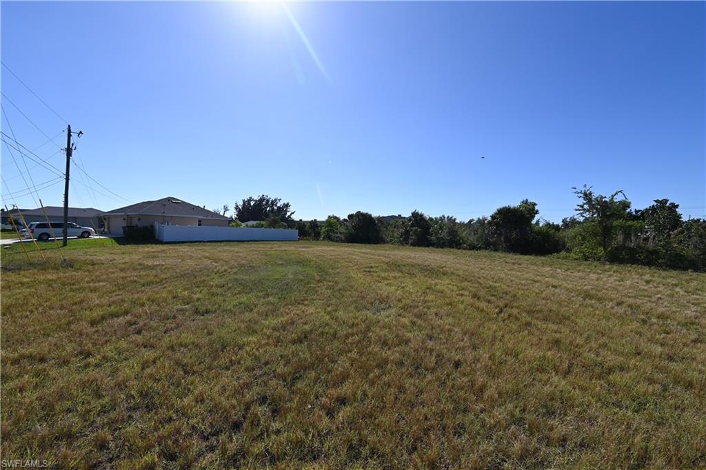 CAPE CORAL - Land