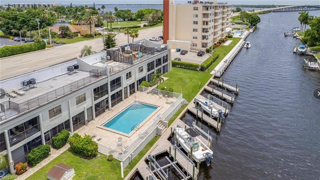 HARBOR HEIGHTS CONDO - Residential