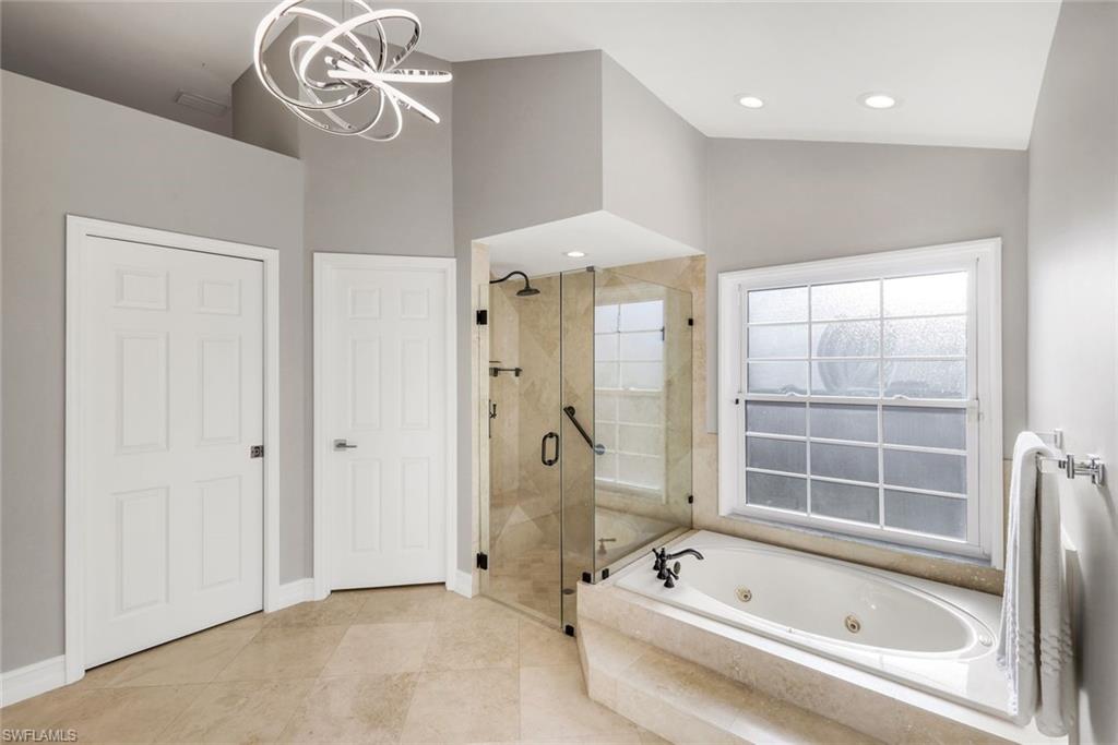 VANDERBILT LAKES - Residential