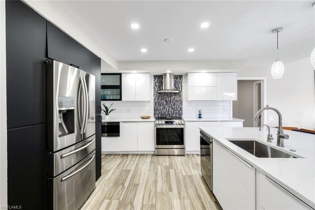 VANDERBILT LAKES - Residential