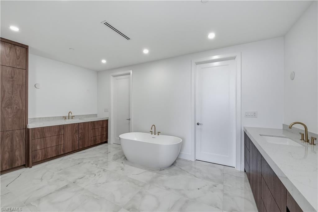 13955 Old Coast 605