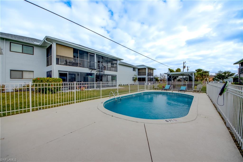 CORAL KEYES CONDO - Residential