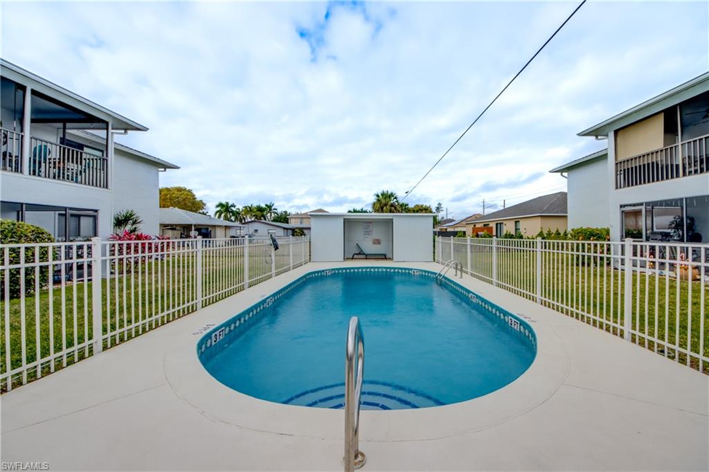 CORAL KEYES CONDO - Residential