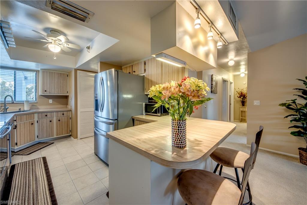 CORAL KEYES CONDO - Residential