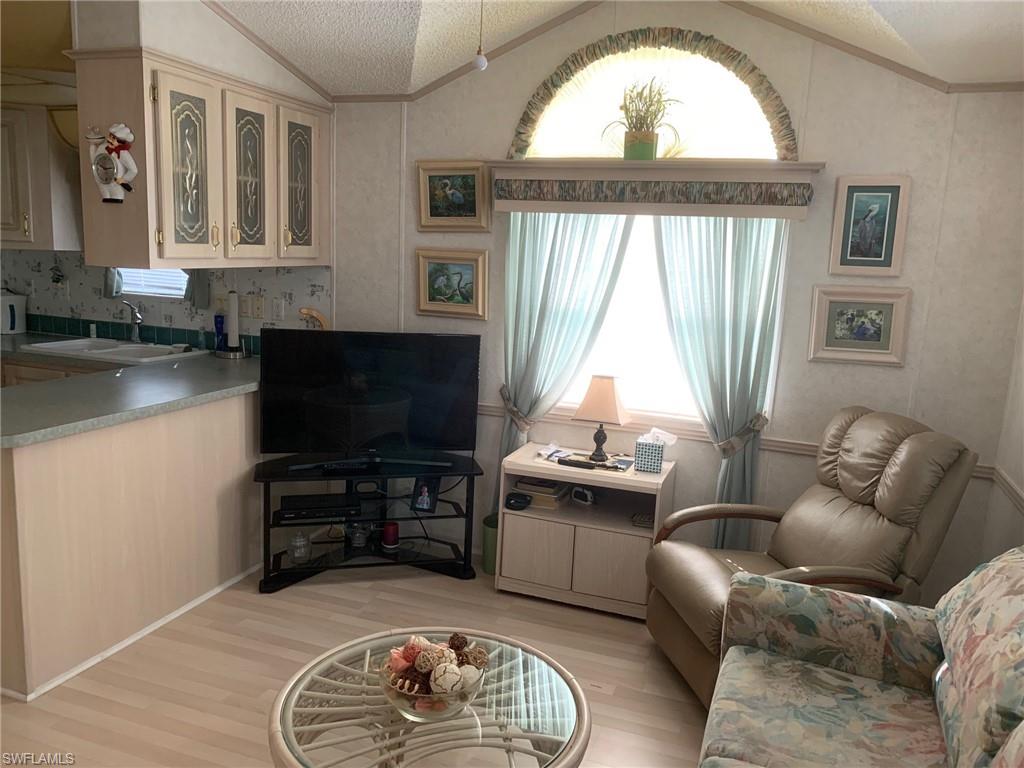 IMPERIAL WILDERNESS - Residential