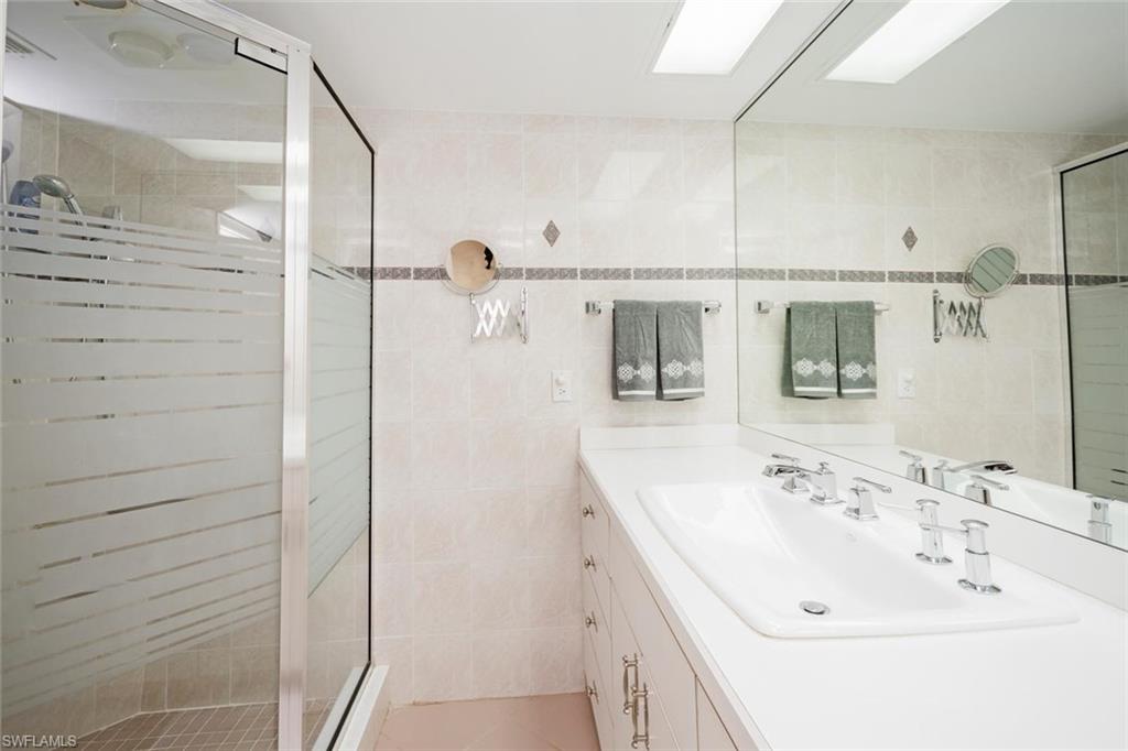 HARBORSIDE GARDENS - Residential