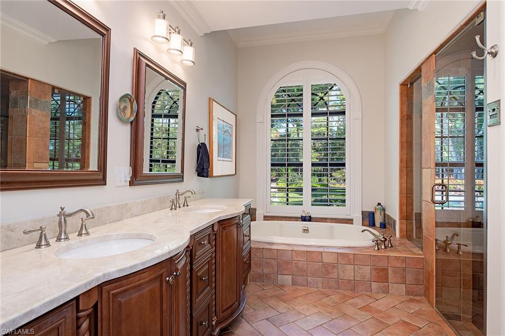 LIVINGSTON WOODS - Residential