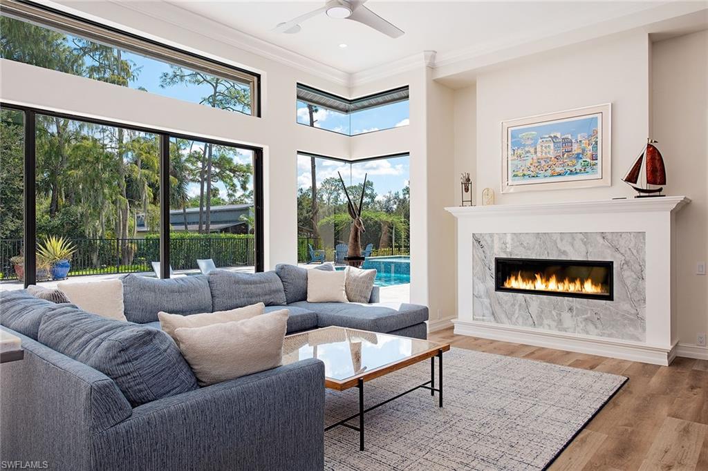 LIVINGSTON WOODS - Residential