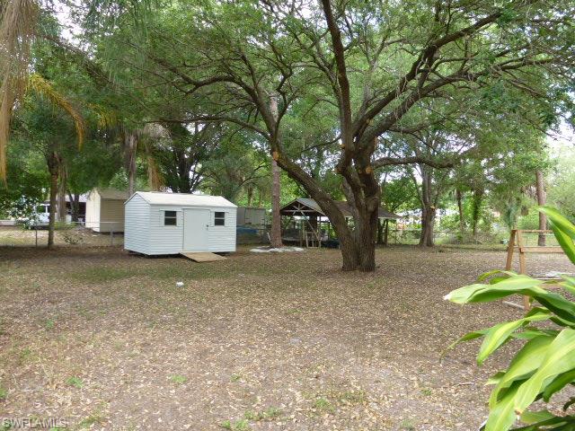 BELLE GARDENS - Residential