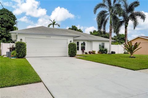 A home in NAPLES