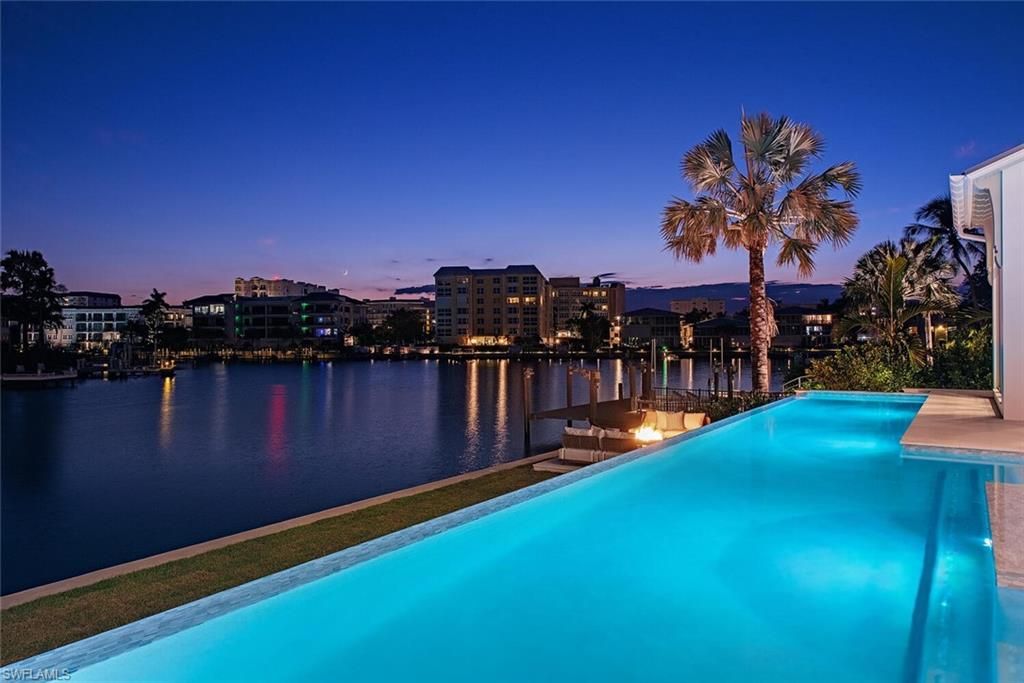 Photo of 306 Spring Line DR, NAPLES, FL 34102 (MLS # 225076287)