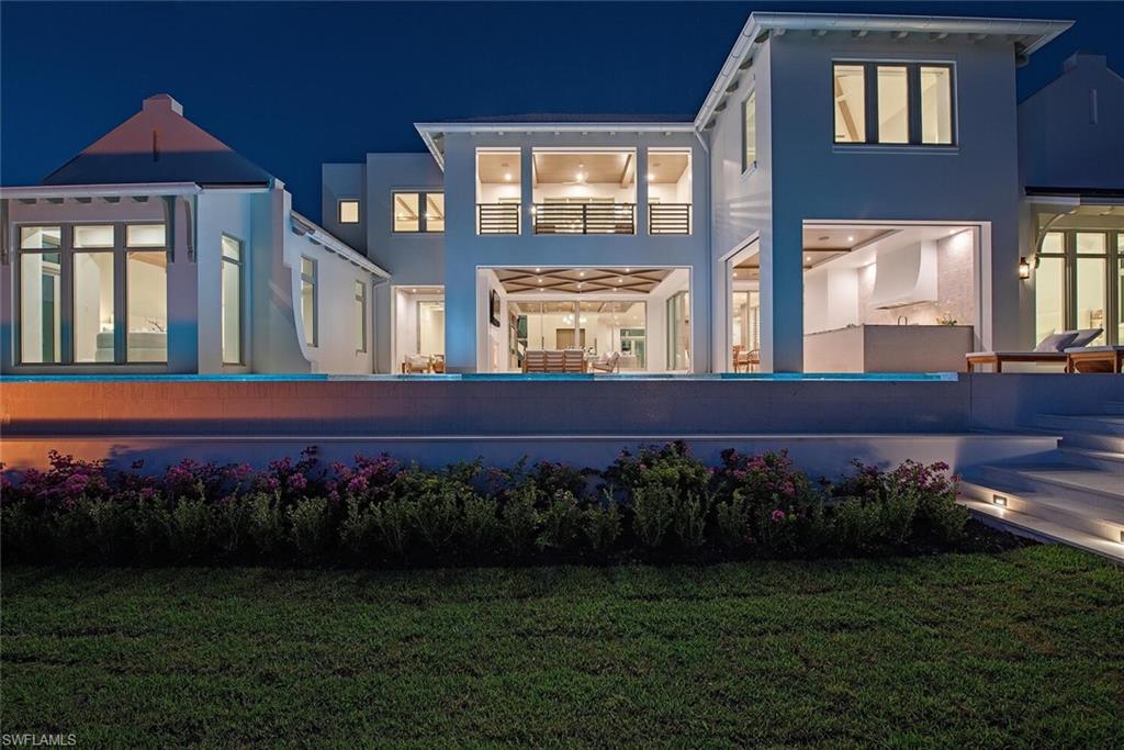 MOORINGS - Residential