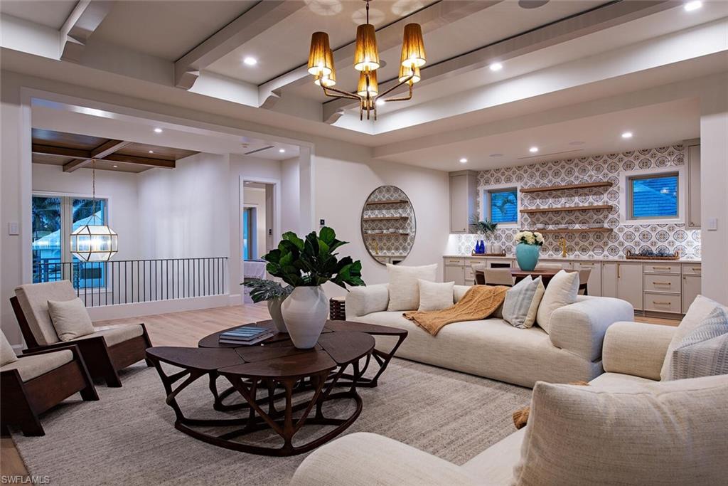 MOORINGS - Residential