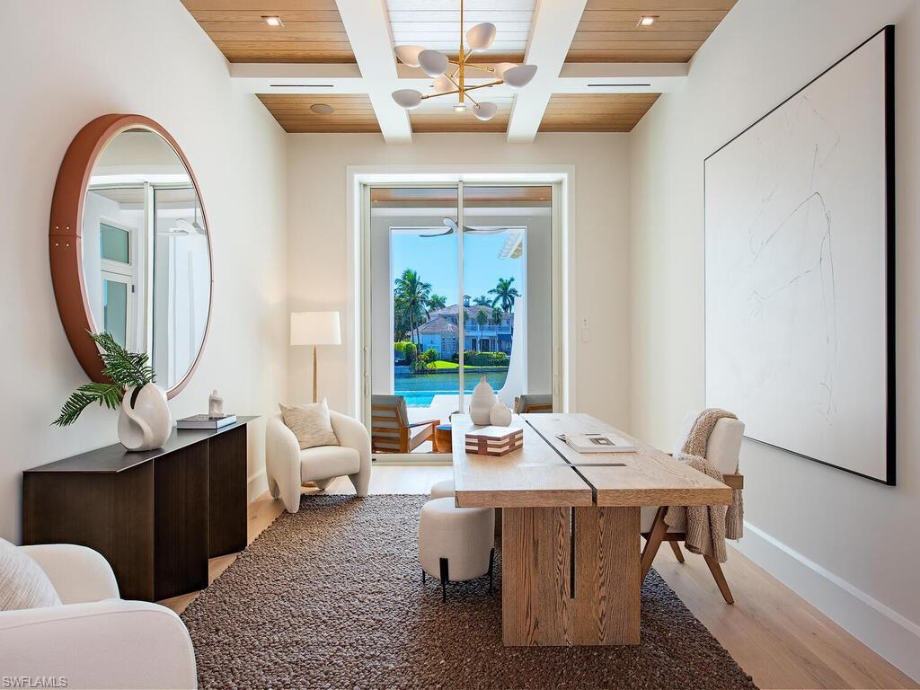 MOORINGS - Residential