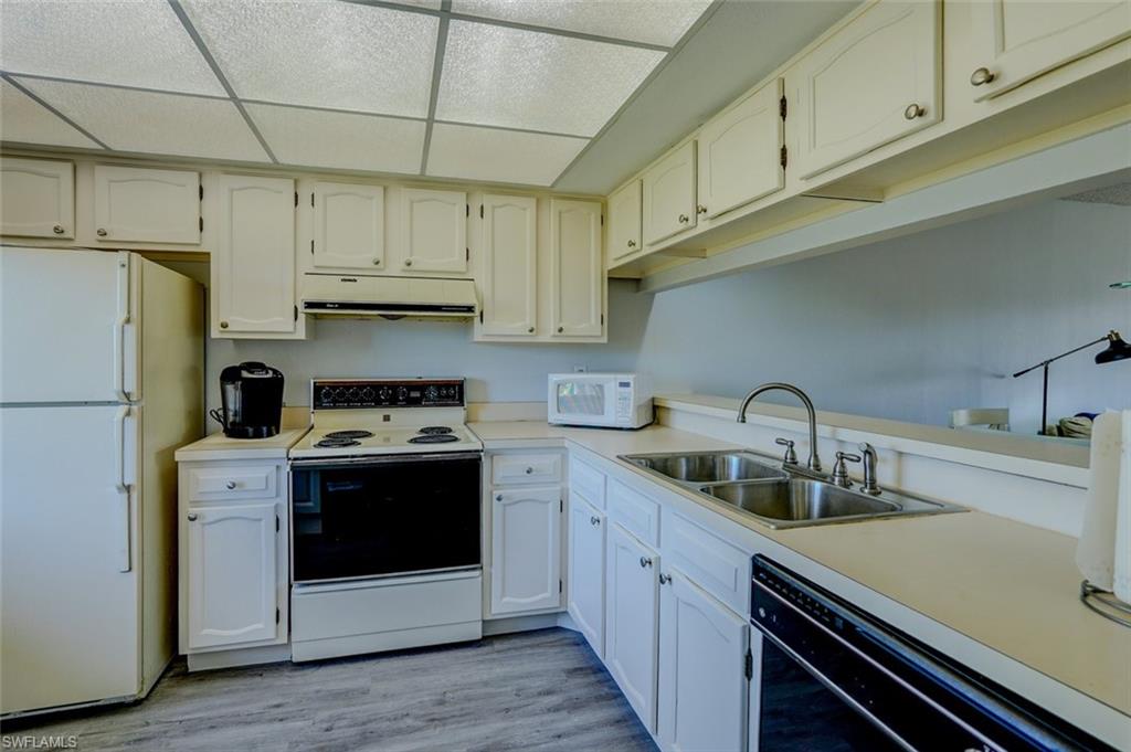 BAY VILLAGE CONDO - Residential