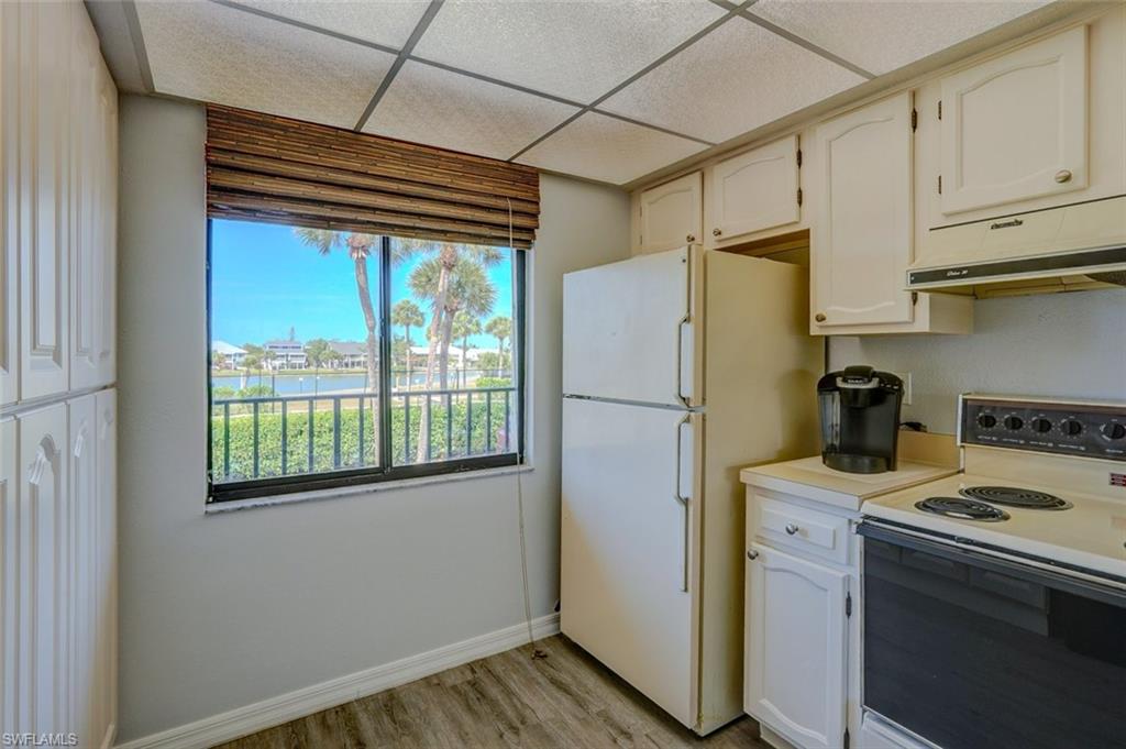 BAY VILLAGE CONDO - Residential