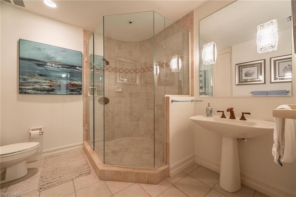 BAY VIEW II - Residential