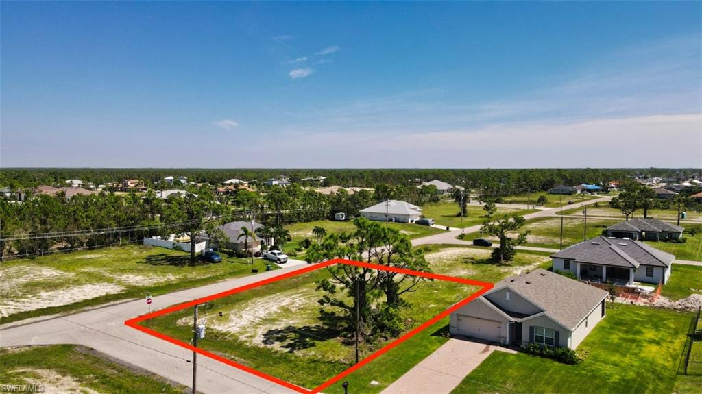 CAPE CORAL - Land