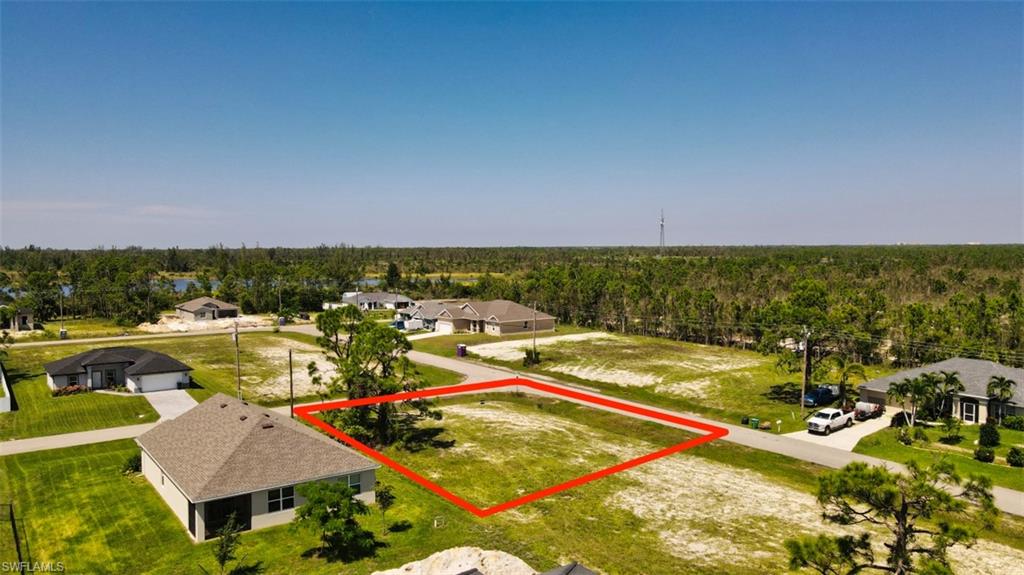 CAPE CORAL - Land