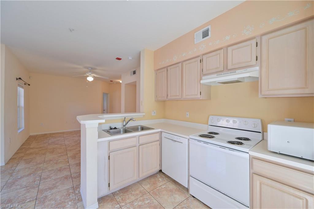 THE TIDES AT PELICAN LANDING - Residential