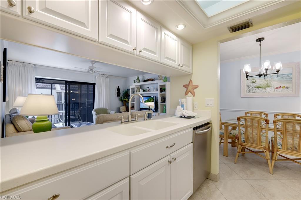 SANIBEL MOORINGS CONDO - Residential