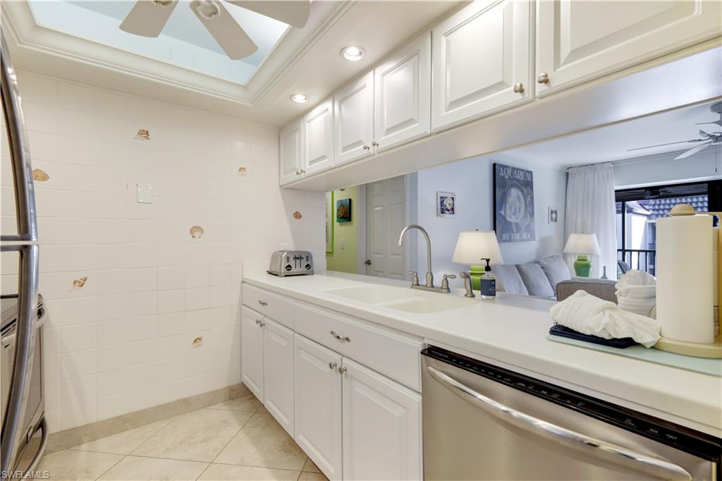 SANIBEL MOORINGS CONDO - Residential