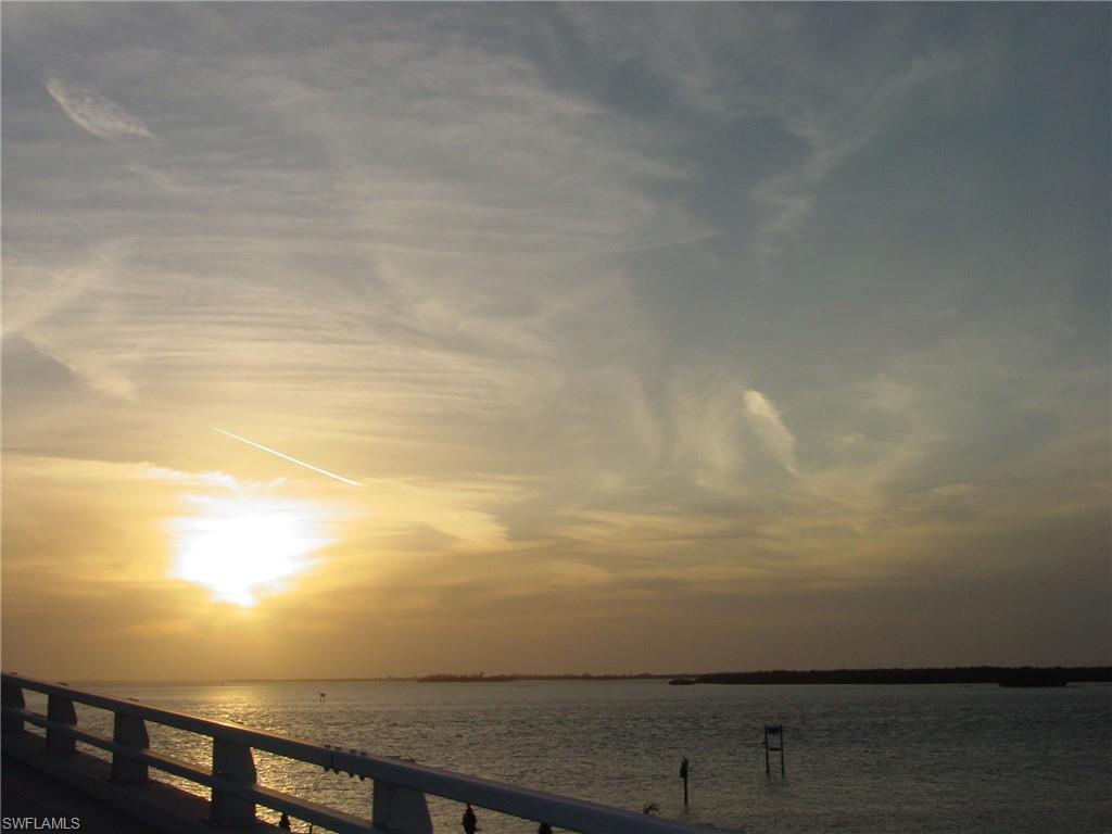 SANIBEL MOORINGS CONDO - Residential