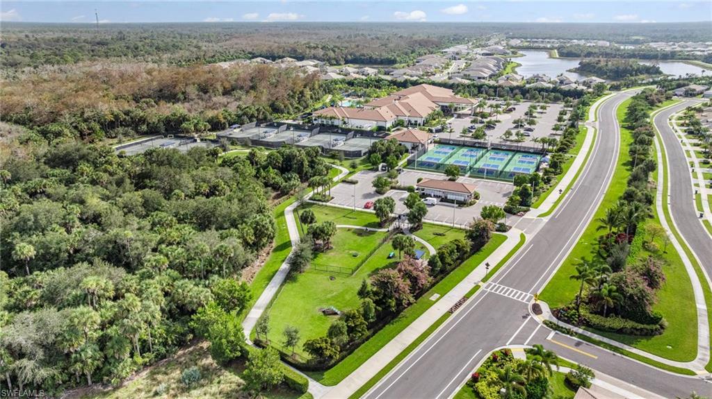 VALENCIA TRAILS - Residential