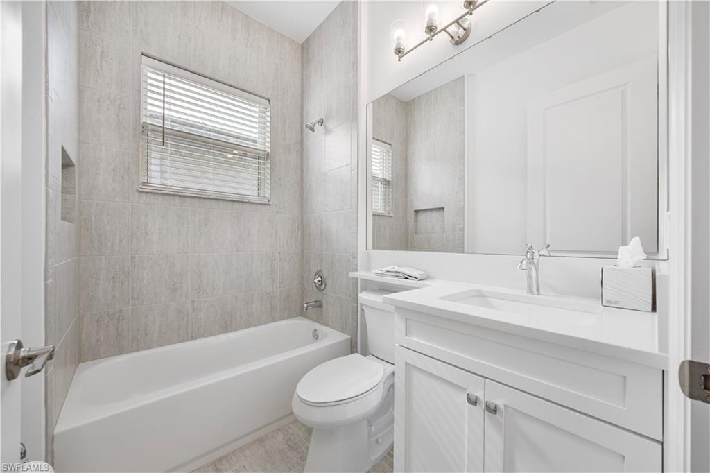 VALENCIA TRAILS - Residential