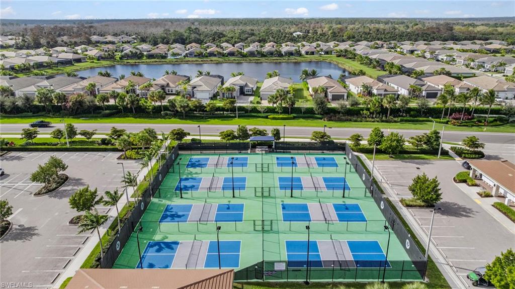 VALENCIA TRAILS - Residential