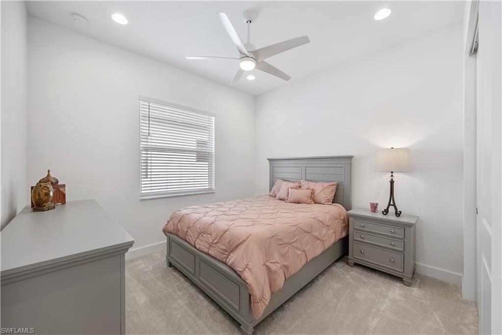 VALENCIA TRAILS - Residential