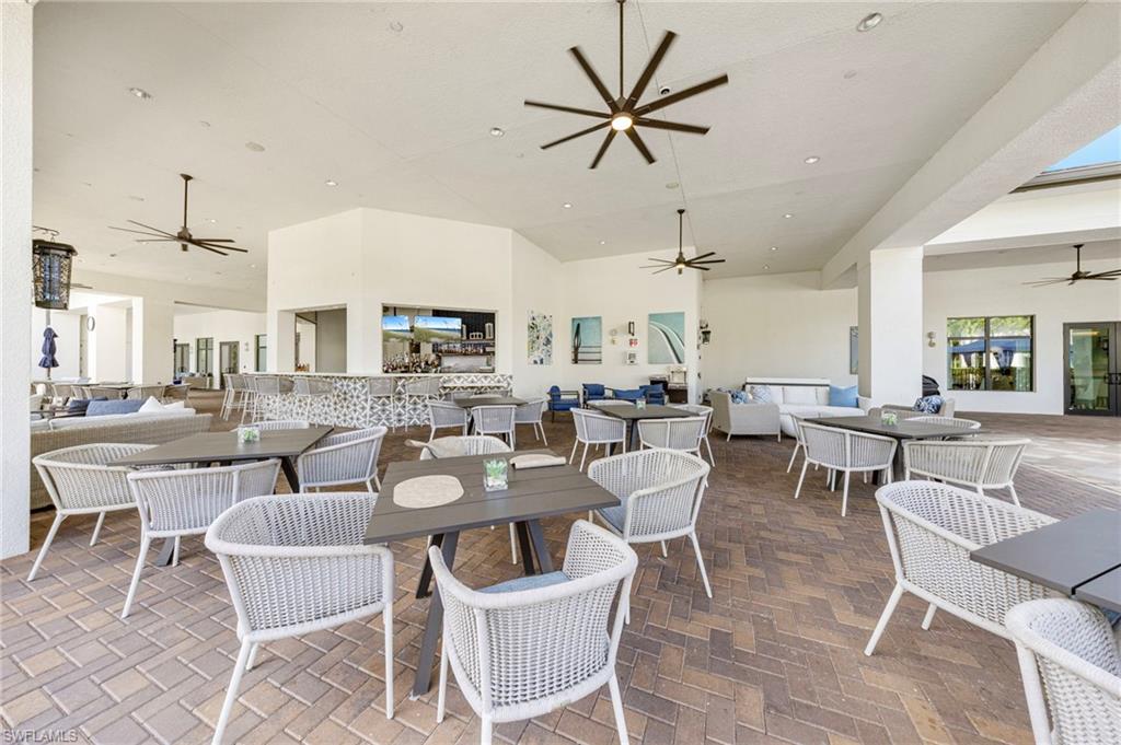 VALENCIA TRAILS - Residential