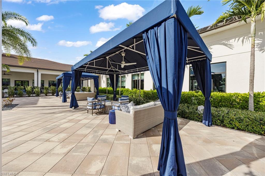 VALENCIA TRAILS - Residential