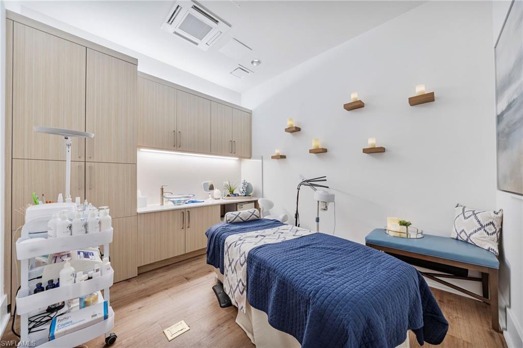 VALENCIA TRAILS - Residential