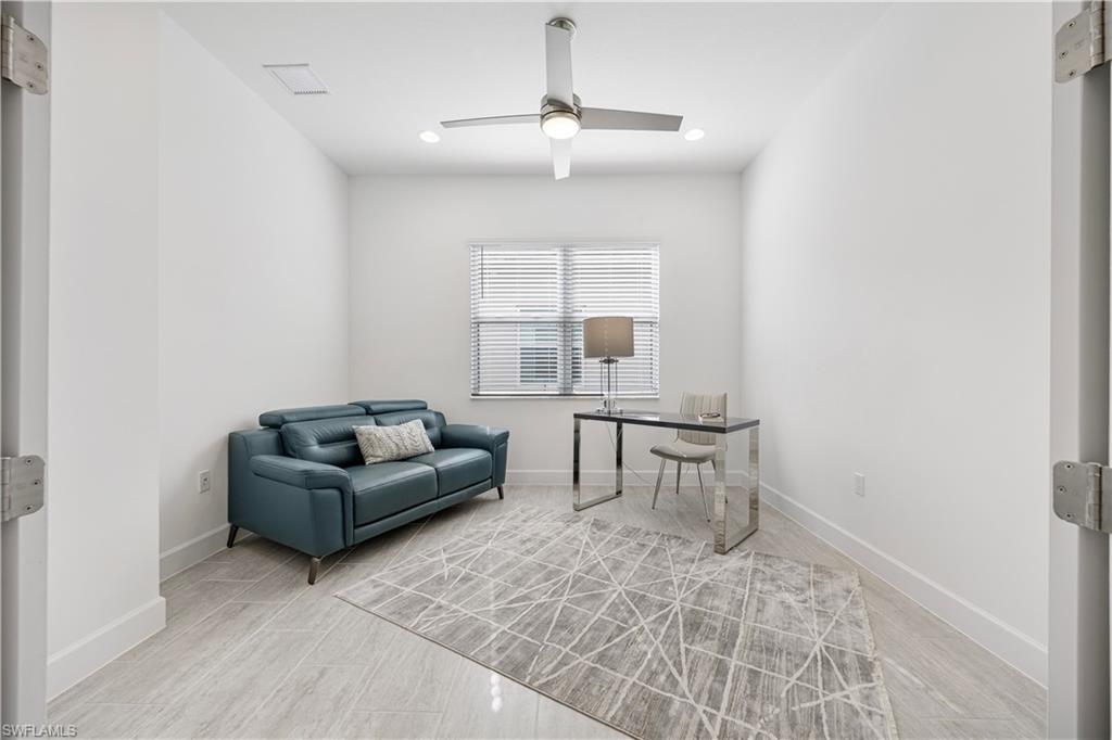 VALENCIA TRAILS - Residential