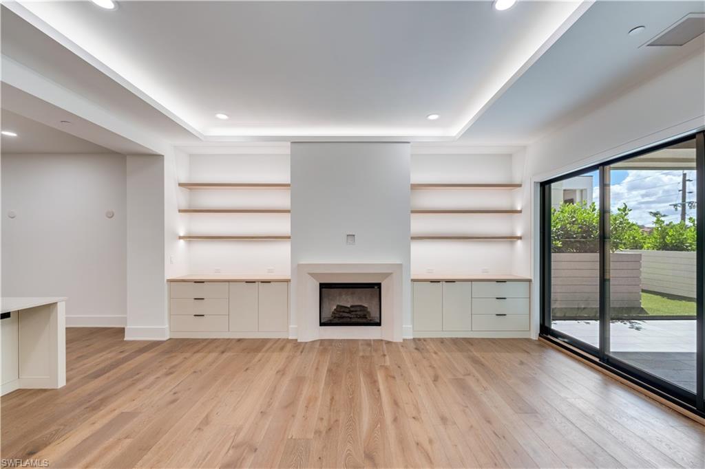 STELLA NAPLES - Residential