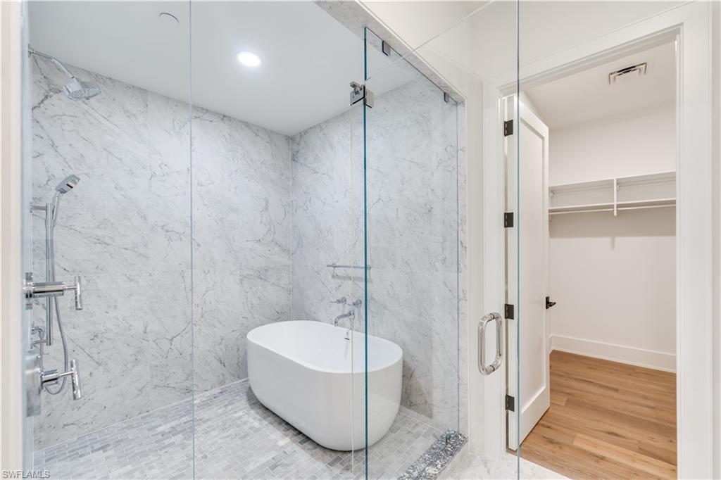 STELLA NAPLES - Residential