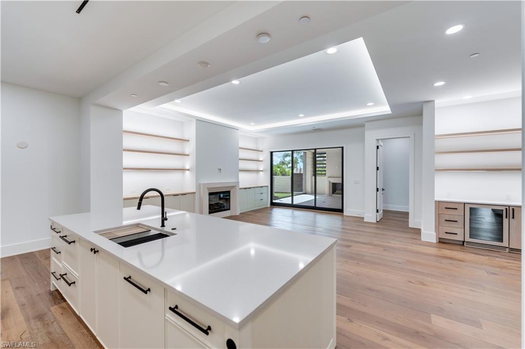 STELLA NAPLES - Residential