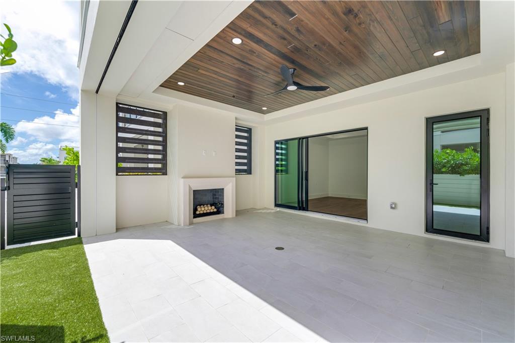 STELLA NAPLES - Residential