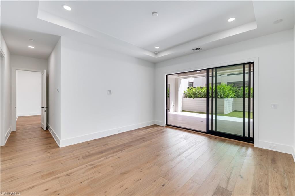 STELLA NAPLES - Residential