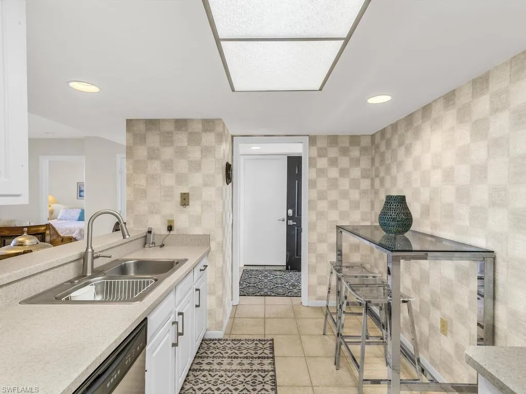 Naples, Florida 34108, United States, 2 Bedrooms Bedrooms, ,2 BathroomsBathrooms,Residential,Active,51534