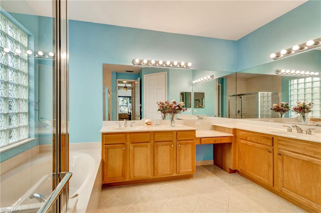 SATURNIA LAKES - Residential