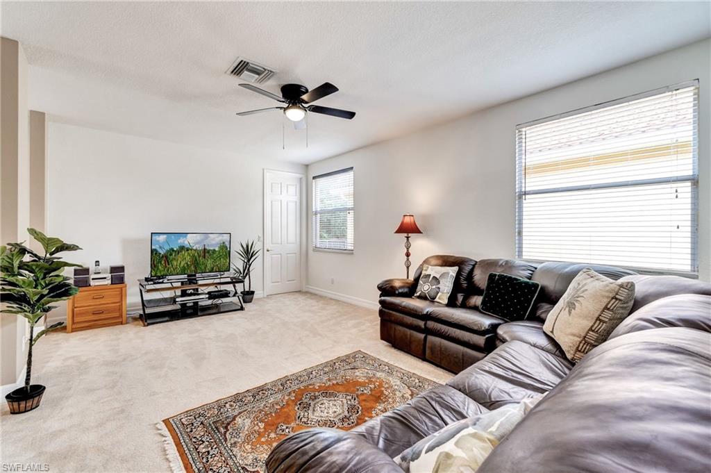 SATURNIA LAKES - Residential