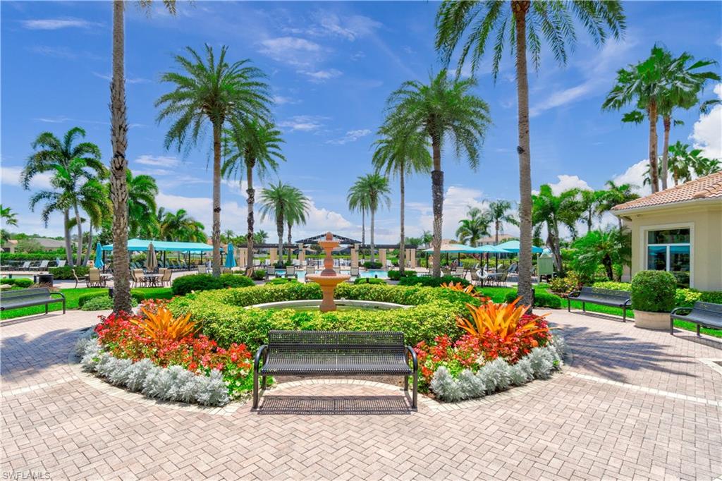 SATURNIA LAKES - Residential