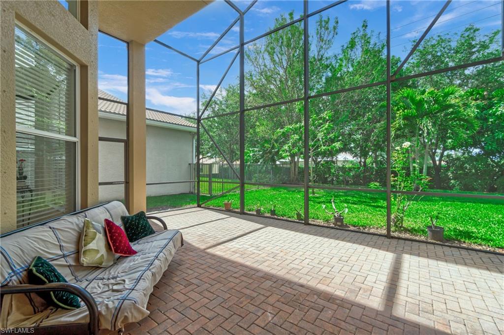 SATURNIA LAKES - Residential