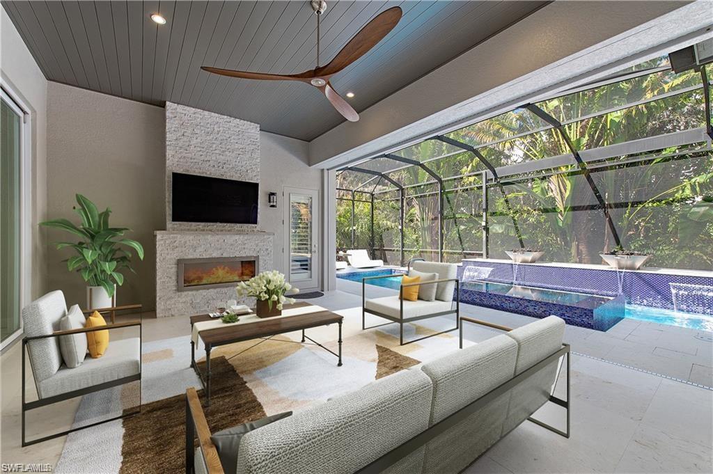 MOORINGS - Residential