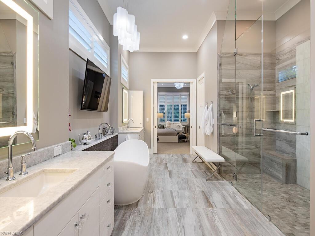 MOORINGS - Residential