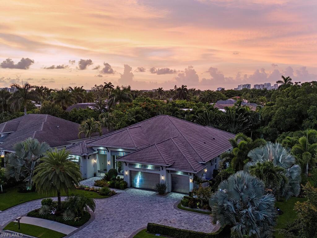 MOORINGS - Residential