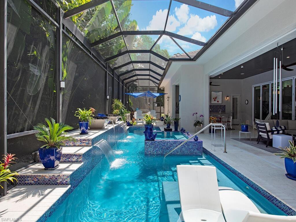 MOORINGS - Residential